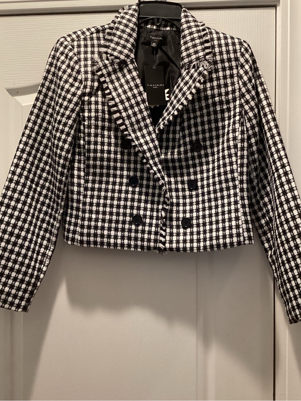 Tahari Black and White Houndstooth Cropped Double-Breasted Blazer